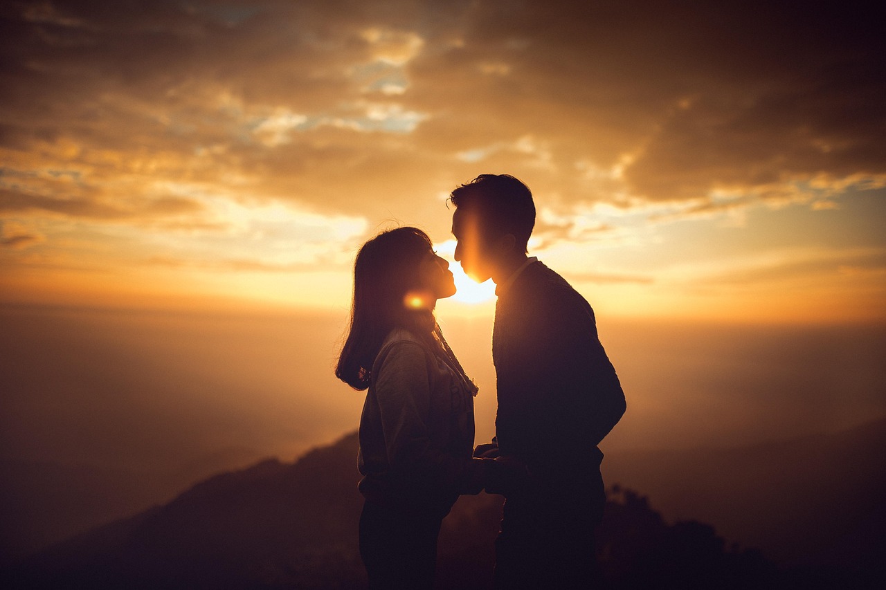 離婚後の住宅ローンは夫が支払い、妻の再婚にどのように影響する？