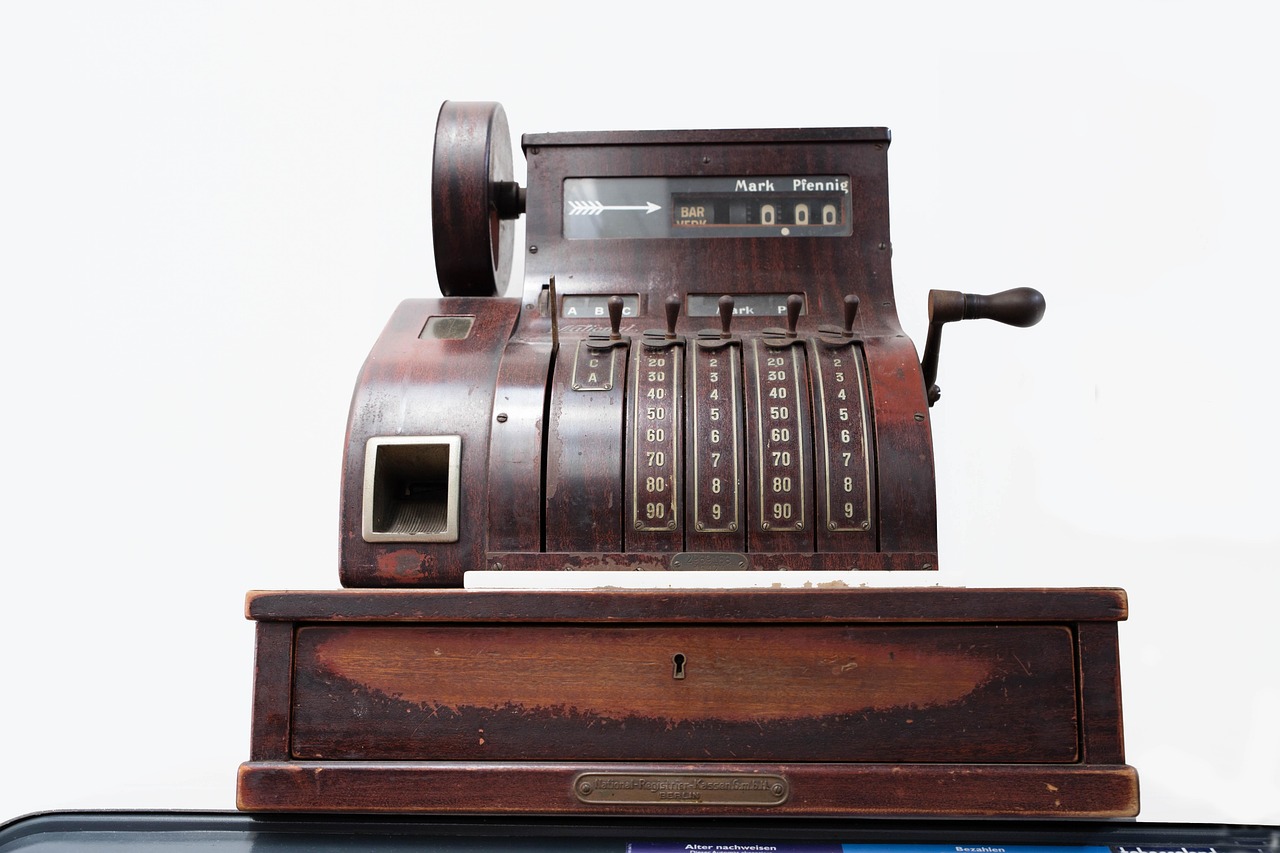 離婚時の財産分与における不動産と現金の精算方法は？