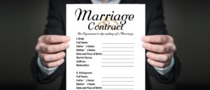 離婚前の住宅ローン契約書で確認すべきポイントはどこを見る？